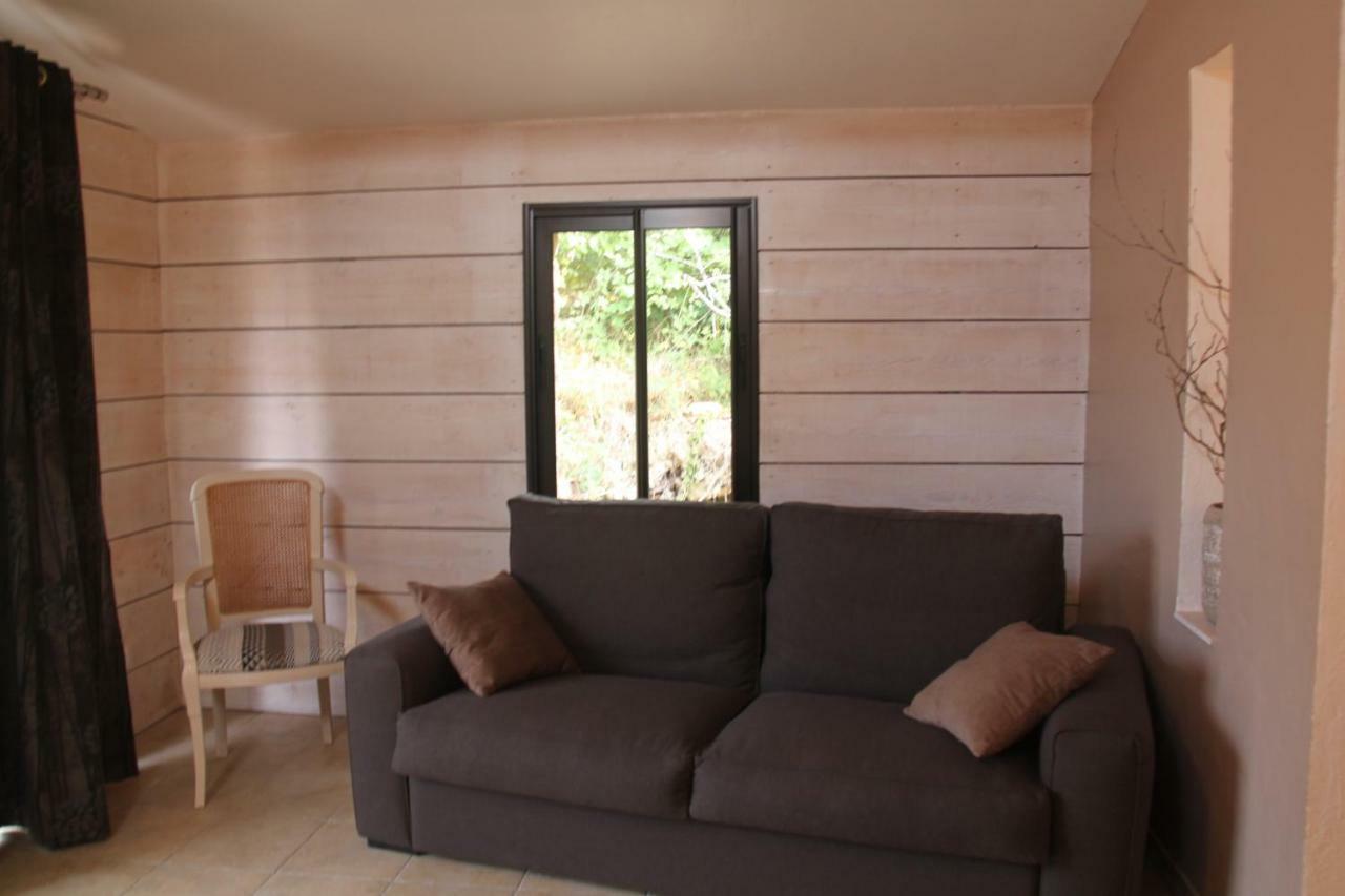 Le Hameau Fleur De Pierres , Chambre , Gite Et Table D'Hotes Murs  Екстер'єр фото