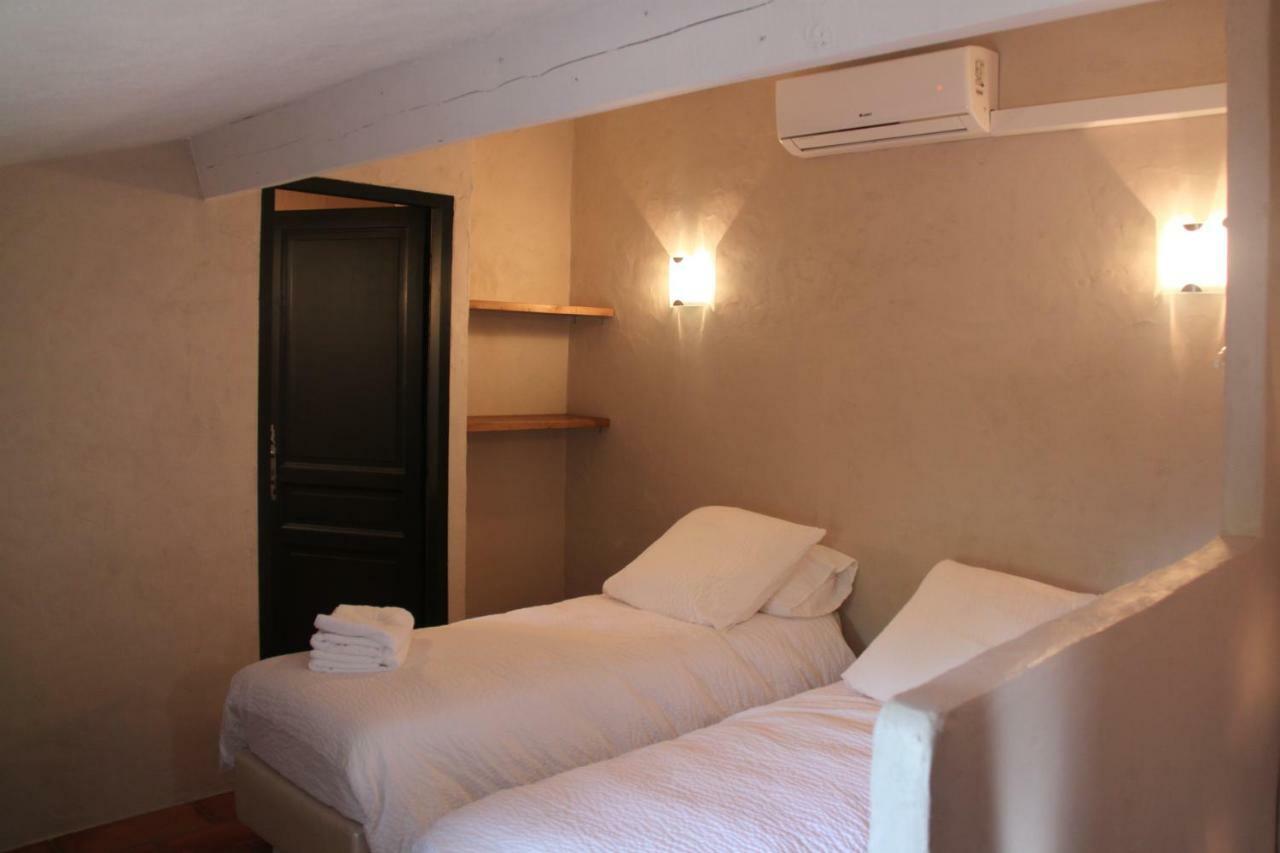 Le Hameau Fleur De Pierres , Chambre , Gite Et Table D'Hotes Murs  Екстер'єр фото